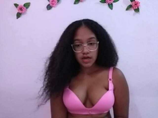 사진 misslondon Hello everyone! It's my first day on the site. Let's get to know each other! :) Lovense lush is on btw. #Lovense #Chatear #Mostrar #Tocar coño #Eyacular #Latina #Ebony #new #18