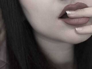 에로틱 한 영상 채팅 Molly-molly