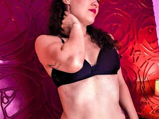 에로틱 한 영상 채팅 MonaEvans