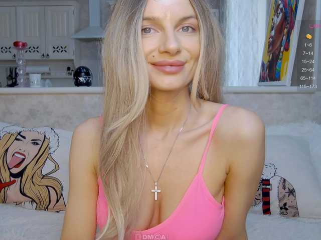 방송 스크린 샷 Monika-22