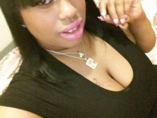 에로틱 한 영상 채팅 Monikastorm