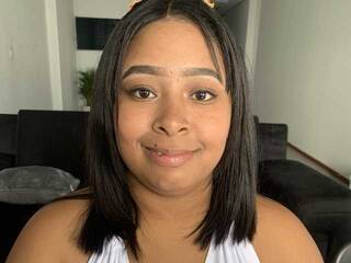 에로틱 한 영상 채팅 moserat-smith