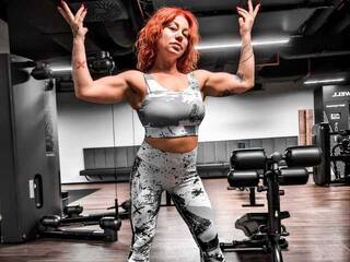 에로틱 한 영상 채팅 MuscularMommy