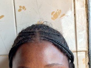 에로틱 한 영상 채팅 Myra-Queen