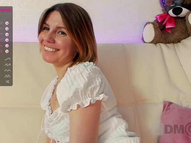 사진 _Risha_ Hi, I'm Arisha! I undress in private, toys only in full private. Lovense: 2/10/40/100/200, special commands 102/103/104/105, random 35.