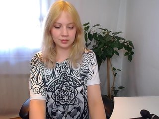에로틱 한 영상 채팅 Nadins
