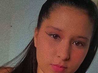 에로틱 한 영상 채팅 nahomi-bloom