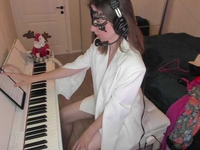 사진 PianoGirl Hi everyone. I am Anastasia :) 101 Take off dress, 102 put on dress, 103 change the dress, 70 autodj - dance, 10001 - take off mask