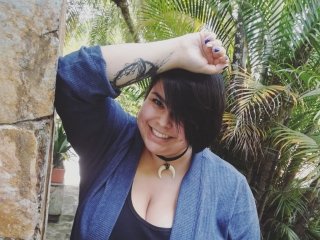 프로필 사진 naomi-carbo