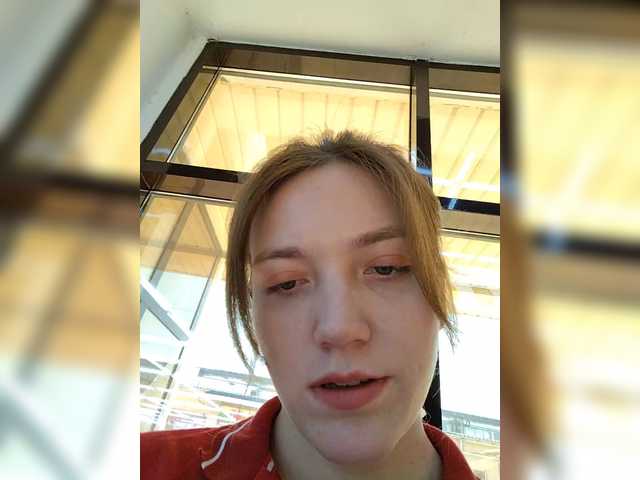 방송 스크린 샷 NaomiCobb