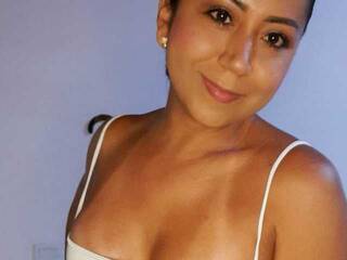 에로틱 한 영상 채팅 NatashaCors