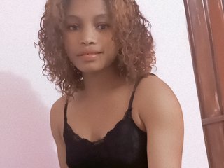 에로틱 한 영상 채팅 Nathalie0
