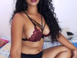 에로틱 한 영상 채팅 NathyFox69