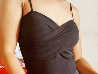 에로틱 한 영상 채팅 Natiana