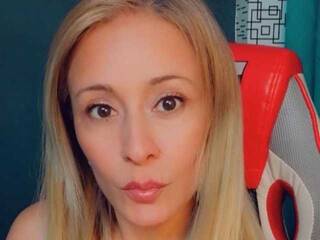 에로틱 한 영상 채팅 naty-stone