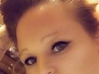 에로틱 한 영상 채팅 NaughtiNavi