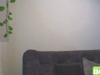 에로틱 한 영상 채팅 Naughty-Sharon69