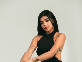 에로틱 한 영상 채팅 NaylaGrey