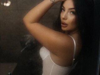 에로틱 한 영상 채팅 NaynaVelvet