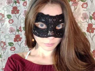 에로틱 한 영상 채팅 Nellinevdele