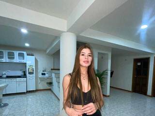 에로틱 한 영상 채팅 Niaaevanss