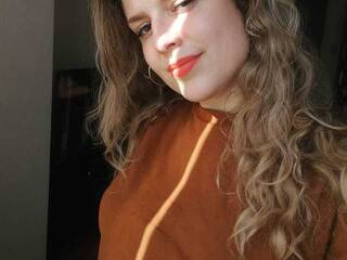 에로틱 한 영상 채팅 Nicccy66