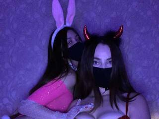 에로틱 한 영상 채팅 Nick-Alice