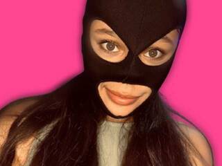 에로틱 한 영상 채팅 Nickymask