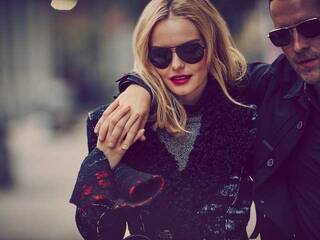 에로틱 한 영상 채팅 Nicol-Nikko