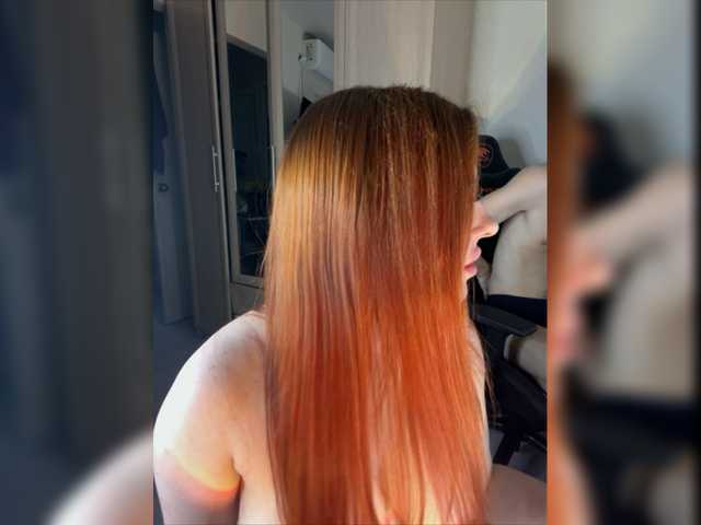 방송 스크린 샷 NicoleDaniell