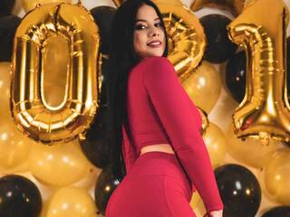 에로틱 한 영상 채팅 NicolleeStone