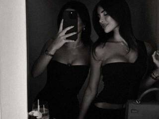 에로틱 한 영상 채팅 NikaXXXlika