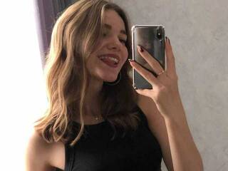 에로틱 한 영상 채팅 NikkiRid