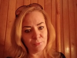 에로틱 한 영상 채팅 NinaKeil