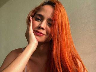 에로틱 한 영상 채팅 Ninalaurent