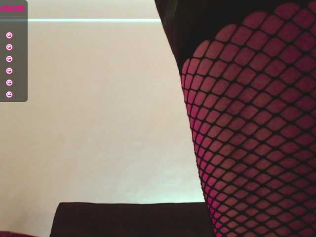 방송 스크린 샷 NinaSantos