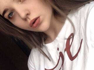 에로틱 한 영상 채팅 ninelle