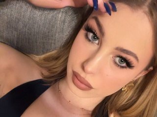 에로틱 한 영상 채팅 NoahAngel