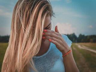 에로틱 한 영상 채팅 NurseCream