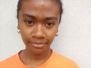 에로틱 한 영상 채팅 NYRINAH