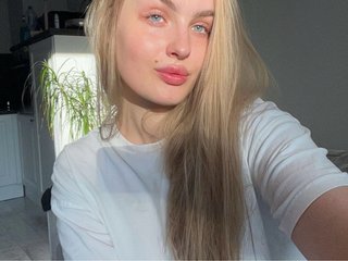 에로틱 한 영상 채팅 OliviaKisss3