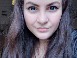 에로틱 한 영상 채팅 Pattie-Maggie