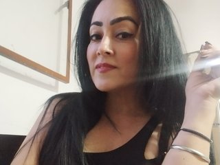 에로틱 한 영상 채팅 paula-james