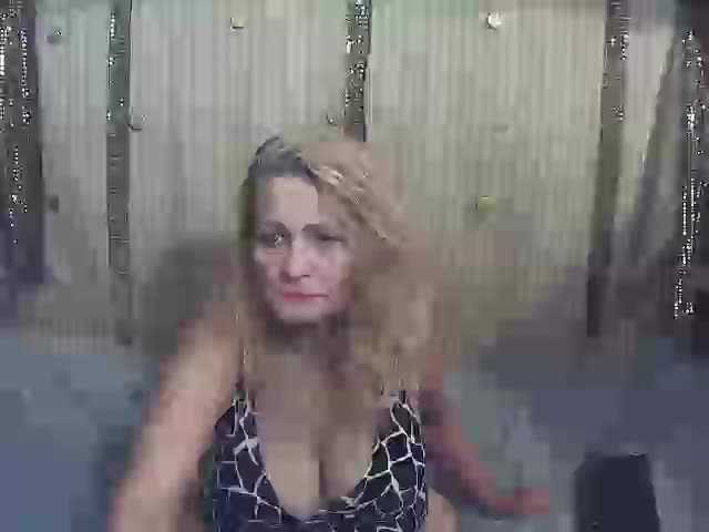 사진 PaulaPalooza I am new - cum to my room and watch my show!