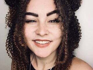 에로틱 한 영상 채팅 PaulaRay