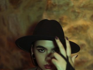 에로틱 한 영상 채팅 PaulinneSmith
