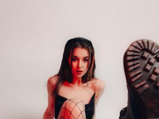에로틱 한 영상 채팅 AlinaRay