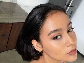 에로틱 한 영상 채팅 PERCEPHONE