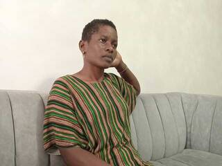 에로틱 한 영상 채팅 Petitegirly