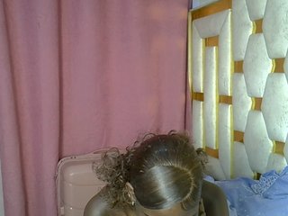 에로틱 한 영상 채팅 Petitelunar